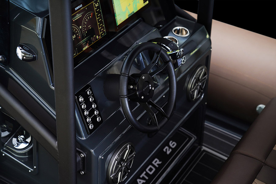 Лодка BRIG Navigator 26
