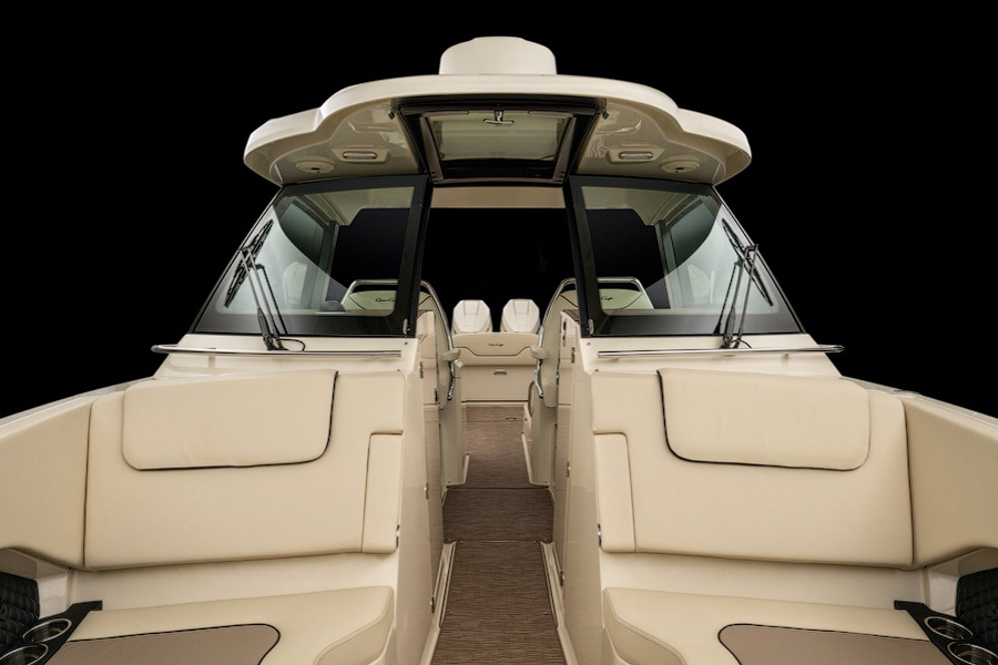 Chris-Craft Calypso 32