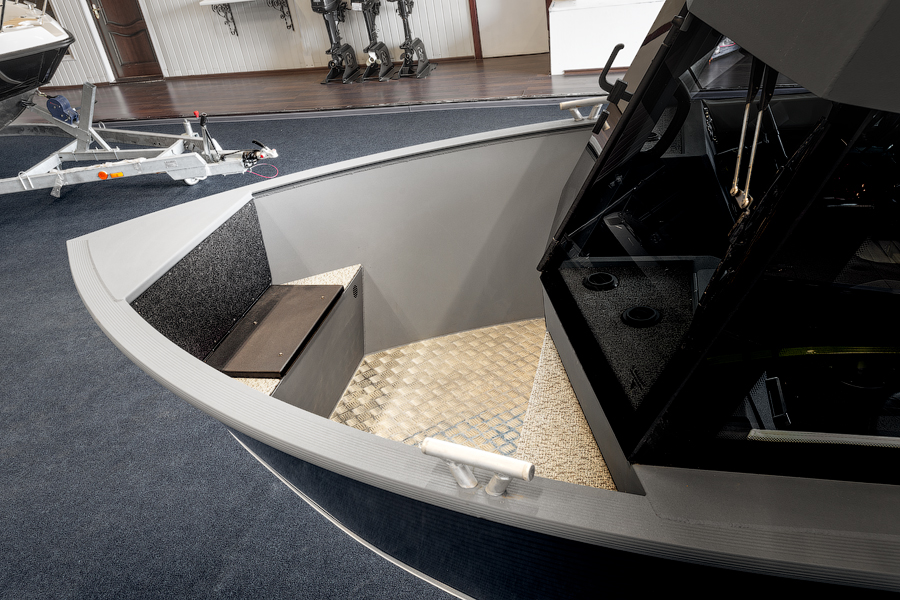 Realcraft 600 Cabin