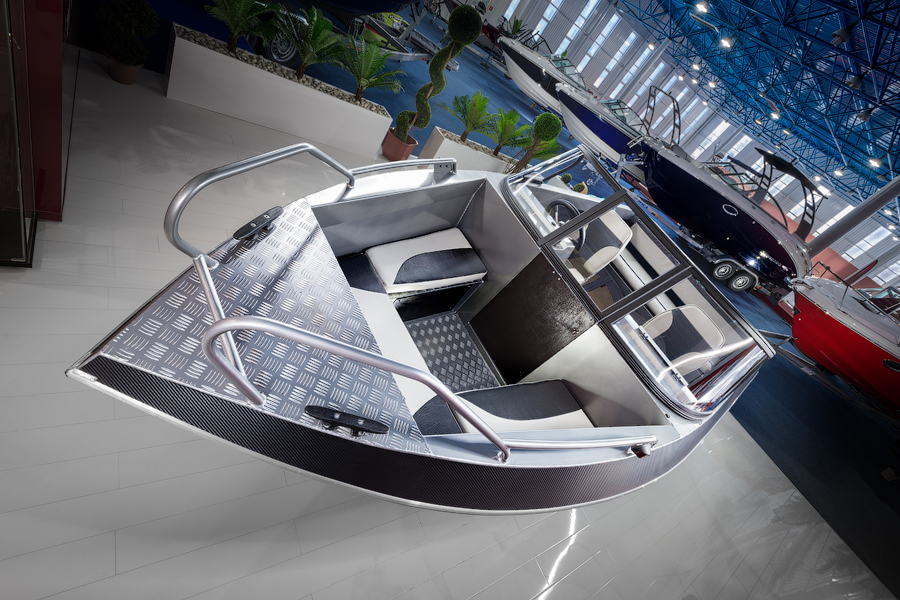 Volzhanka Yava XL Bowrider