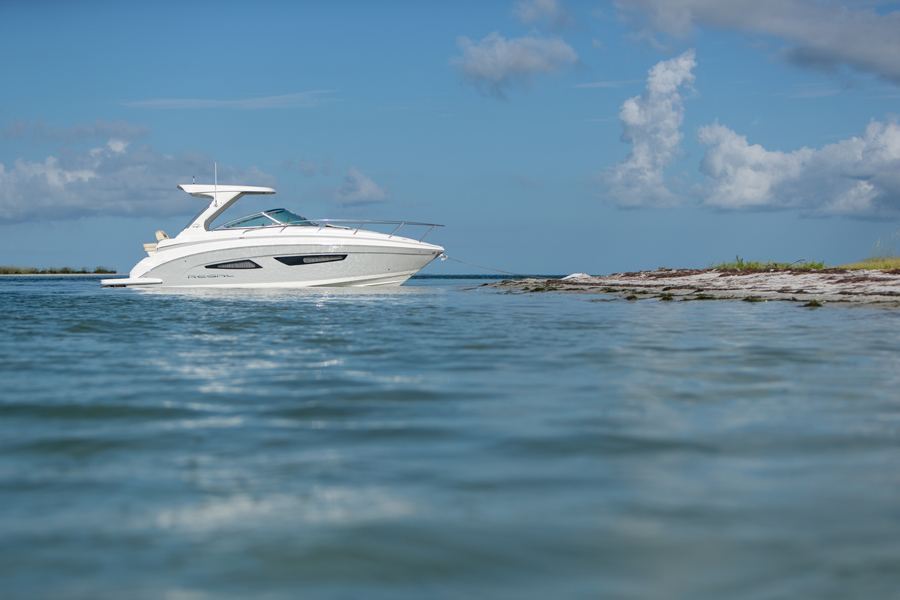 Regal 33 EXPRESS