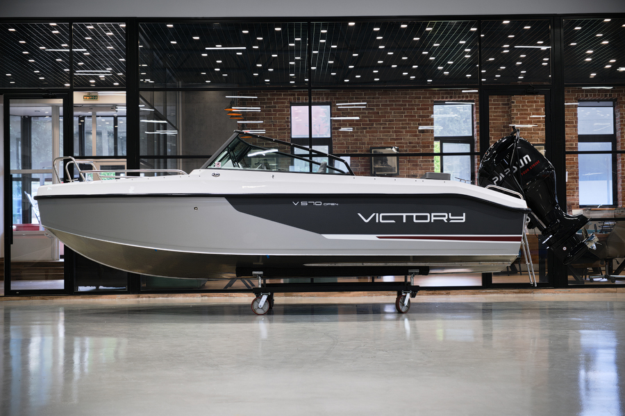Victory 570 Open