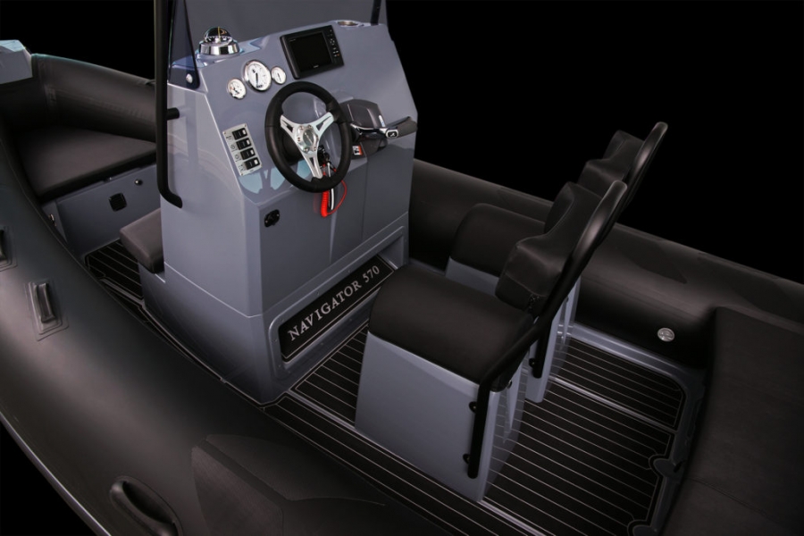 Лодка BRIG Navigator N570J