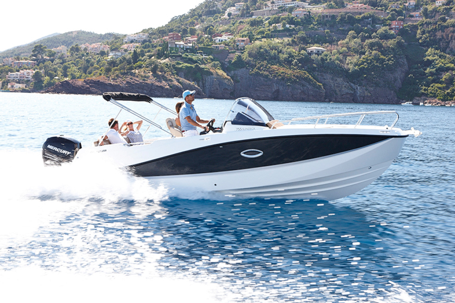 QUICKSILVER ACTIV 755 SUNDECK
