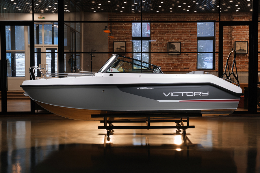 Victory 515