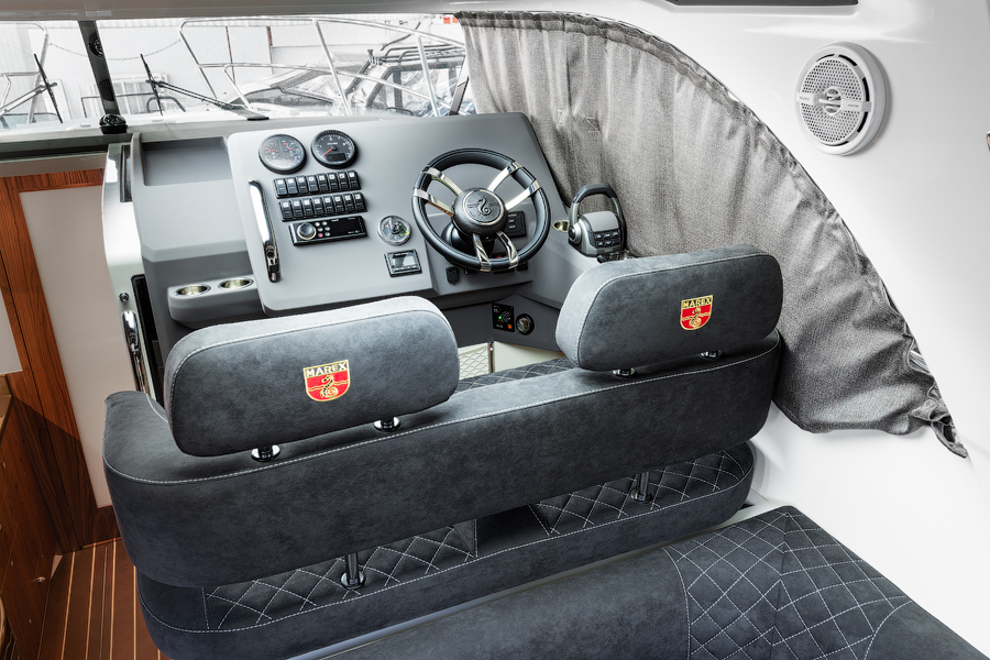 Моторная яхта Marex 310 Sun Cruiser