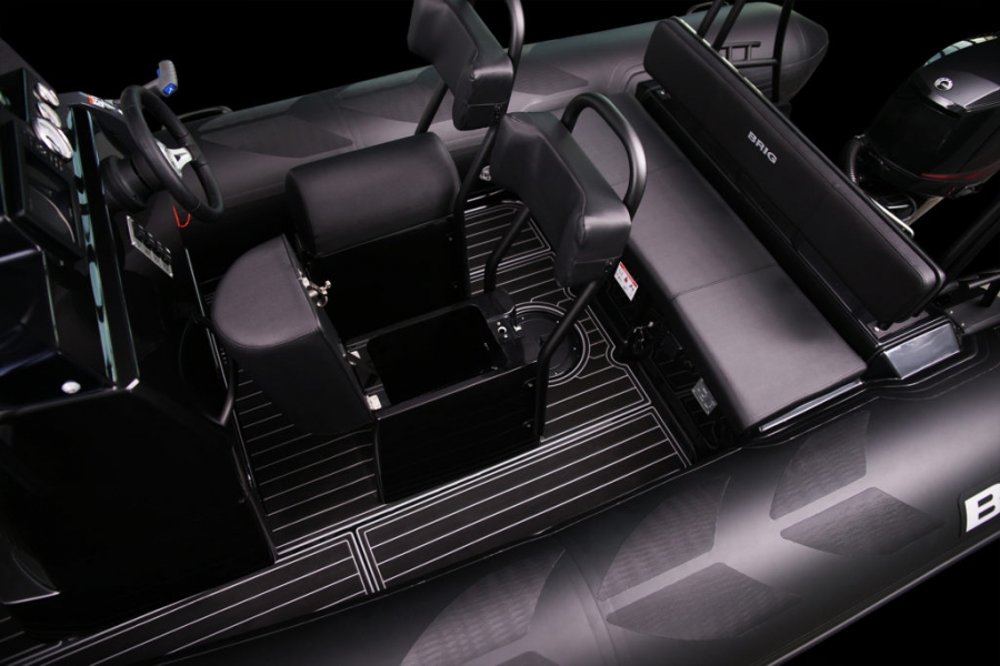Лодка BRIG Navigator N570J