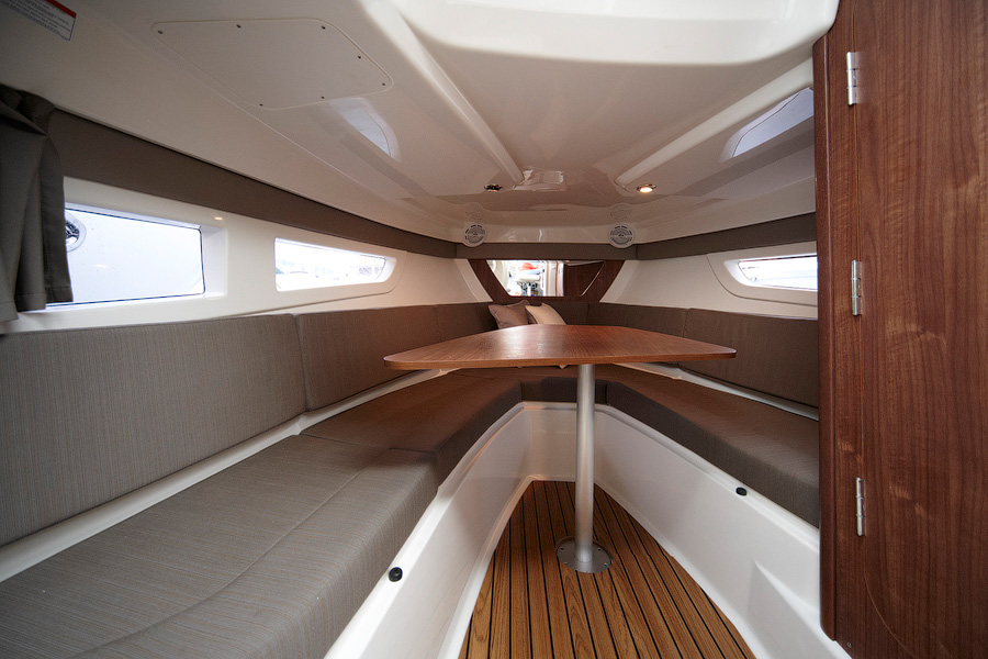 QUICKSILVER ACTIV 805 SUNDECK