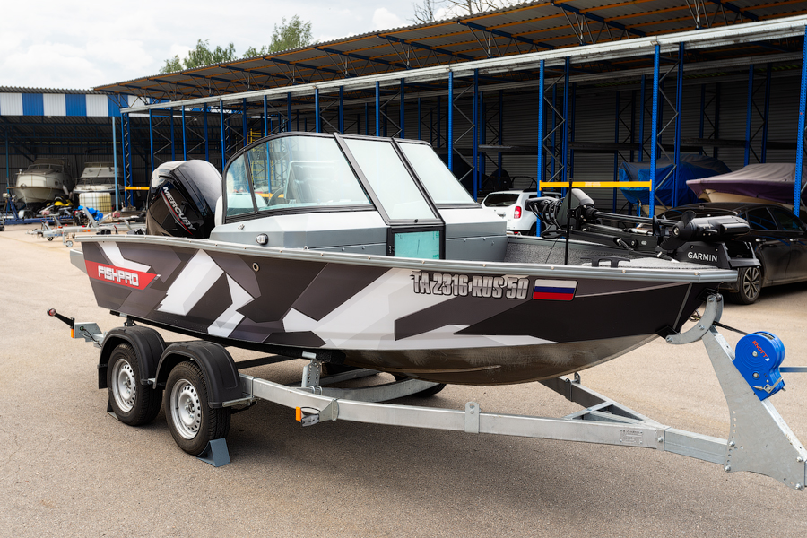 FISHPRO X3 с мотором Mercury F80