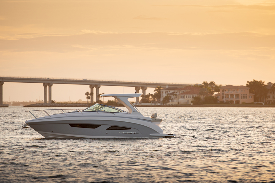Regal 33 EXPRESS