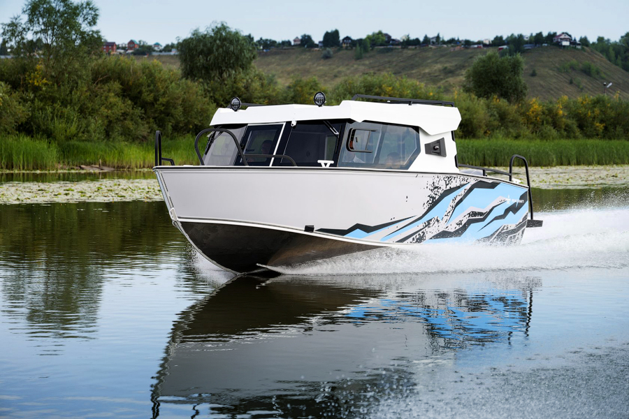 Realcraft 700 Cabin
