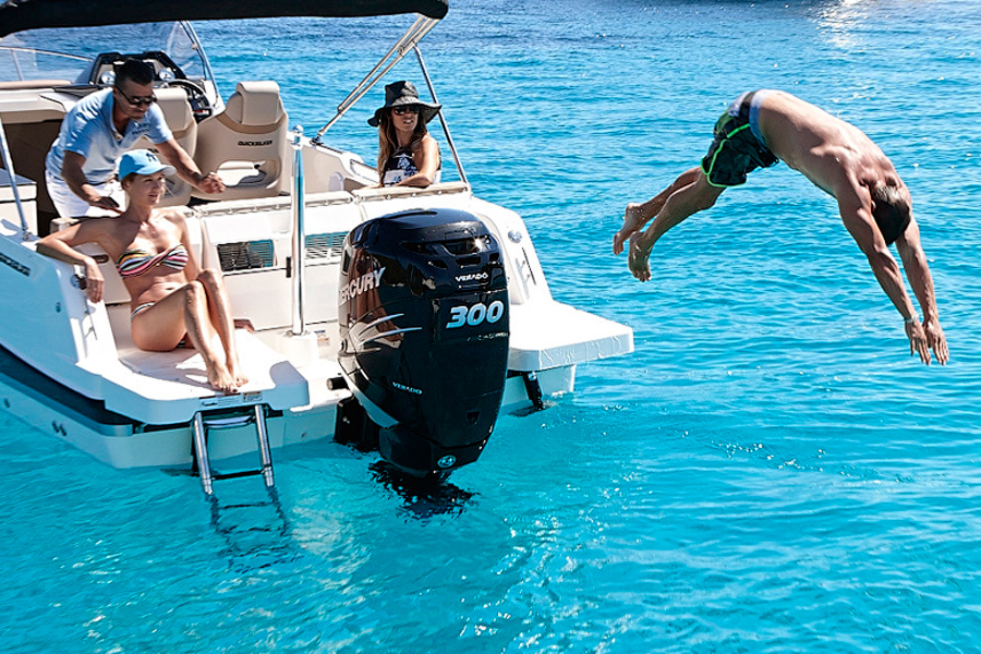 QUICKSILVER ACTIV 755 SUNDECK