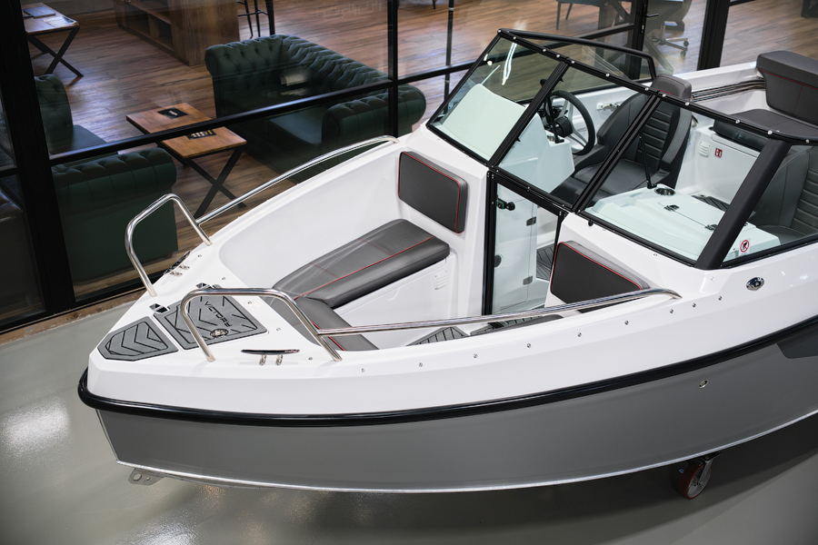 Victory 570 Open