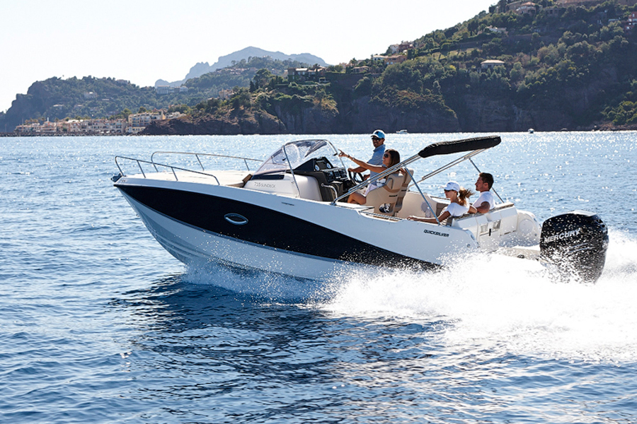 QUICKSILVER ACTIV 755 SUNDECK