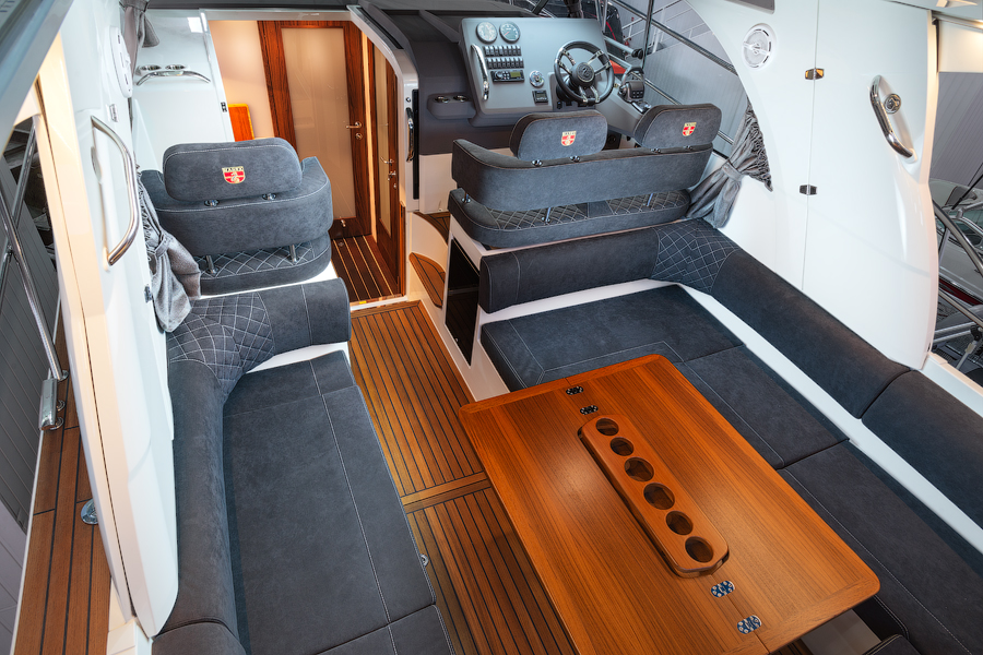 Моторная яхта Marex 310 Sun Cruiser