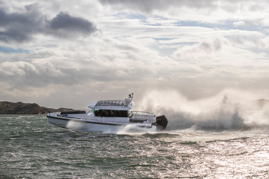 Axopar 28 Cabin