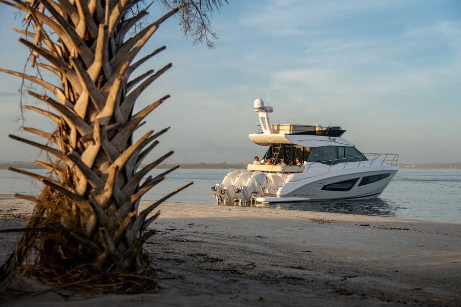 Regal 42 FXO