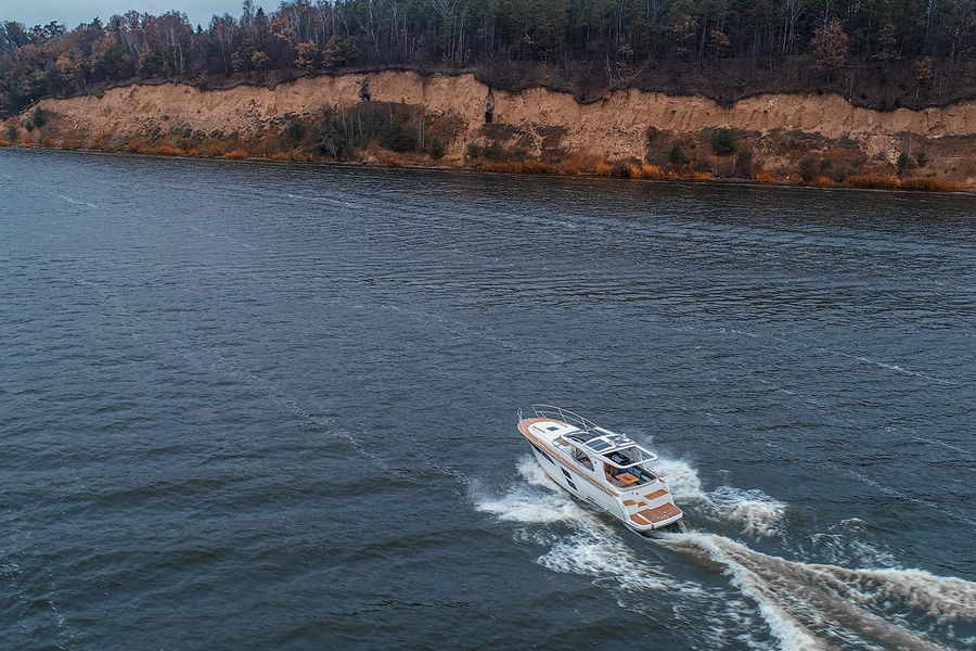Моторная яхта Marex 360 Cabriolet Cruiser
