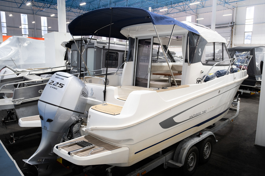 Beneteau Antares 7.80  (2013г)