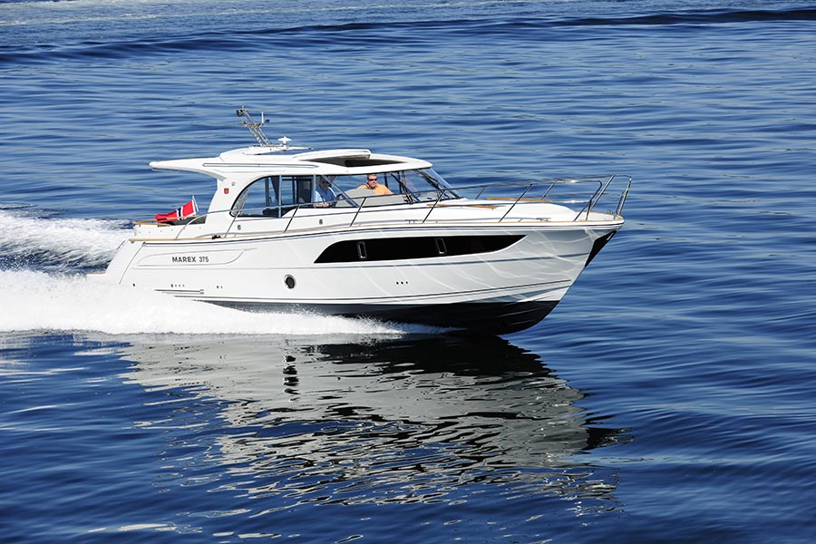 Моторная яхта Marex 375