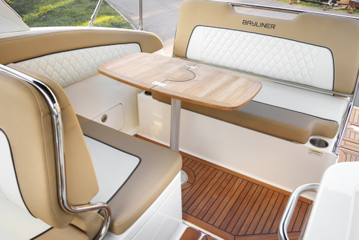 Bayliner Ciera 8