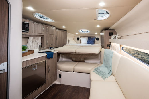 Regal 33 EXPRESS