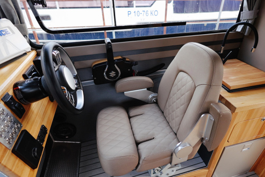 Swift Chaser 700
