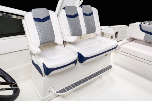 Chaparral 300 OSX