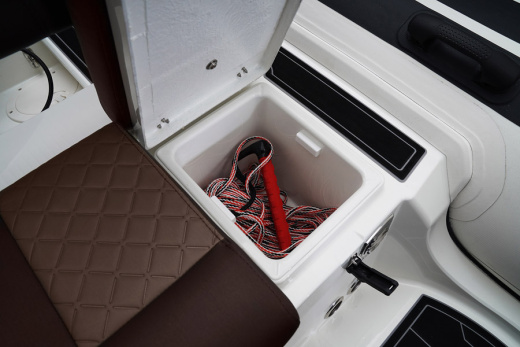 Лодка BRIG Navigator 24