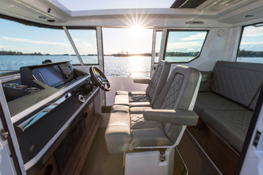 Axopar 28 Cabin