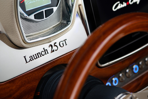 Chris-Craft Launch 25 GT