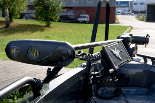 XO DFNDR с  двигателями Evinrude E-Tec G2 (2х200 л.с.)