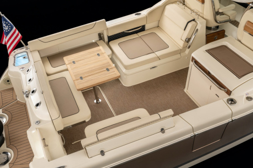Chris-Craft Calypso 32