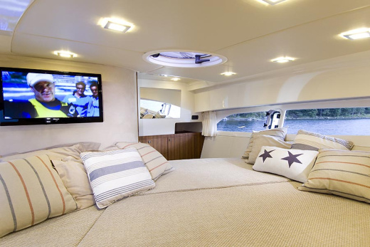 Моторная яхта Marex 320 Aft Cabin Cruiser