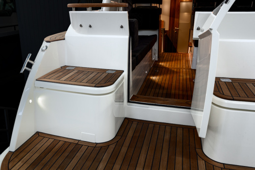 Моторная яхта Marex 310 Sun Cruiser