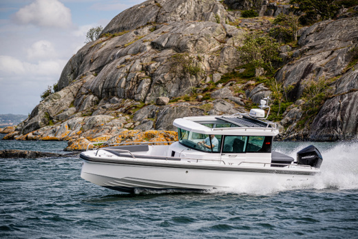 Axopar 28 Cabin