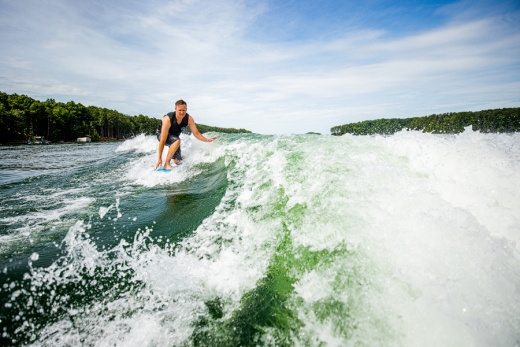 Chaparral 30 SURF