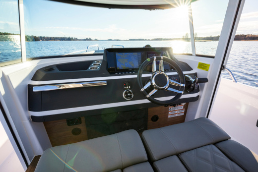 Axopar 28 Cabin