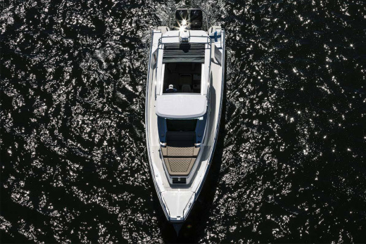 Axopar 37 Cabin