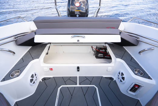 Victory 570 Open
