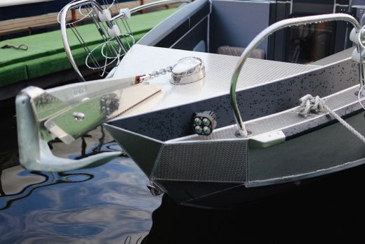 Swift Chaser 700