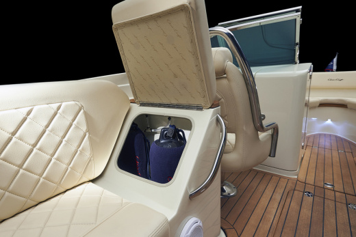 Chris-Craft Launch 27