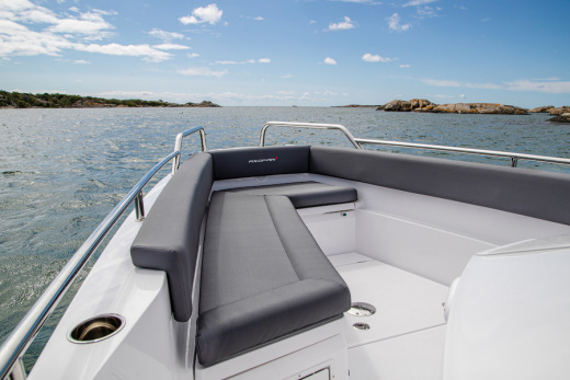 Axopar 28 Cabin