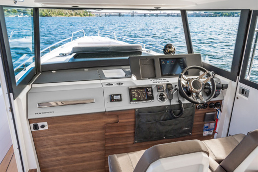 Axopar 37 Cabin