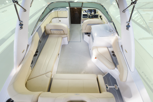 Regal 26 FASDECK