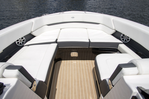 Regal 2800
