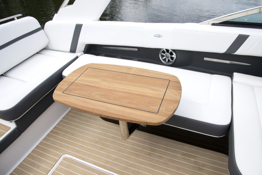 Regal 2800