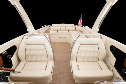 Chris-Craft Launch 31 GT