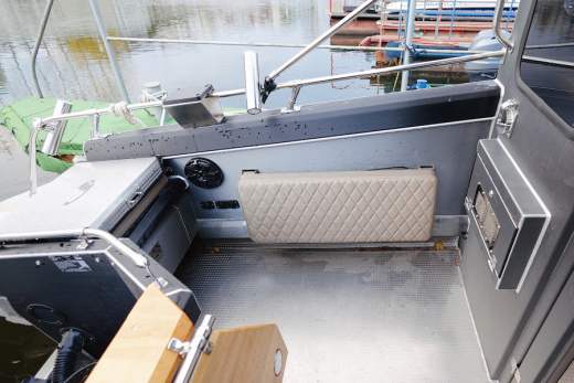 Swift Chaser 700
