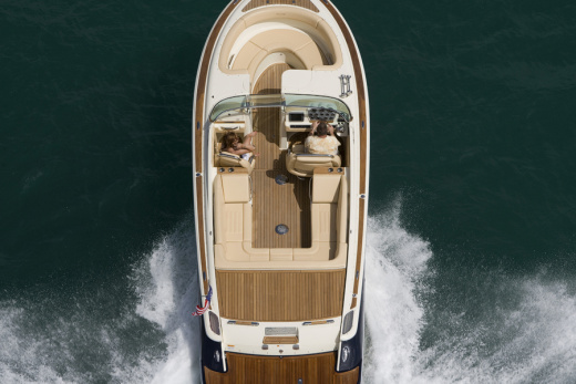 Chris-Craft Launch 27